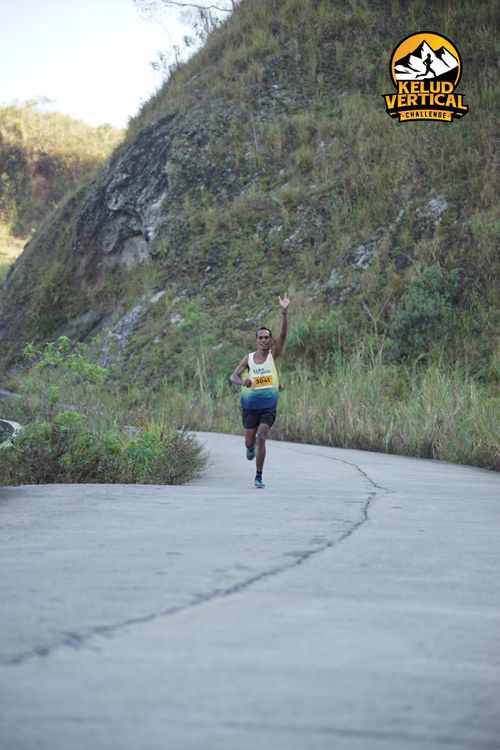 Race photo from Kelud Vertical Challenge 2024