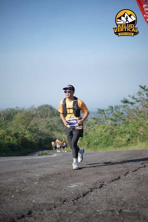 Race photo from Kelud Vertical Challenge 2024
