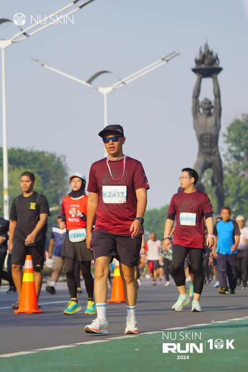 Race photo from Nu Skin Run 10K