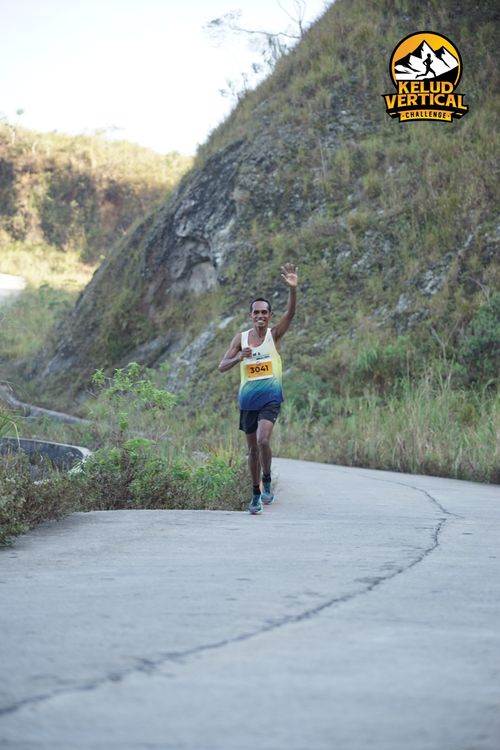 Race photo from Kelud Vertical Challenge 2024