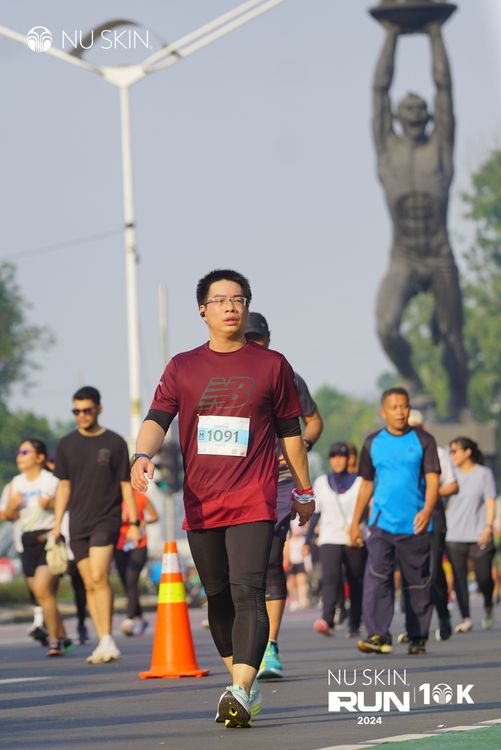 Race photo from Nu Skin Run 10K