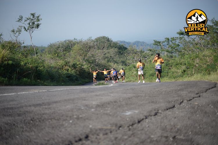 Race photo from Kelud Vertical Challenge 2024