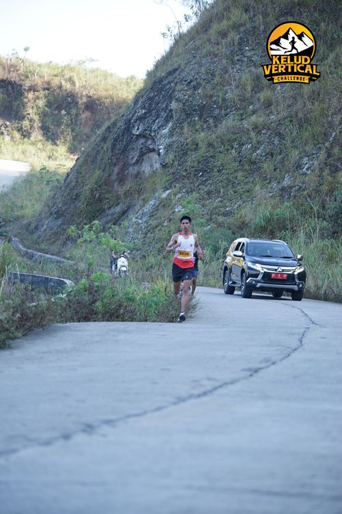 Race photo from Kelud Vertical Challenge 2024