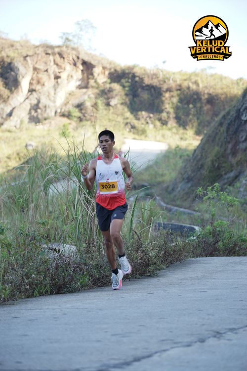 Race photo from Kelud Vertical Challenge 2024