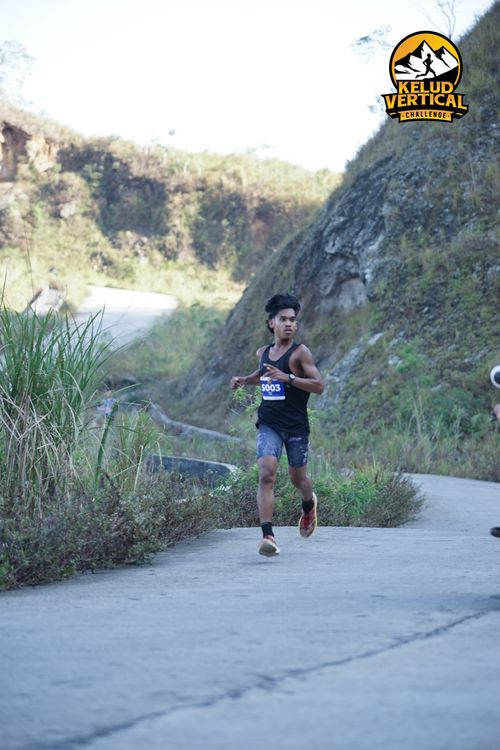 Race photo from Kelud Vertical Challenge 2024
