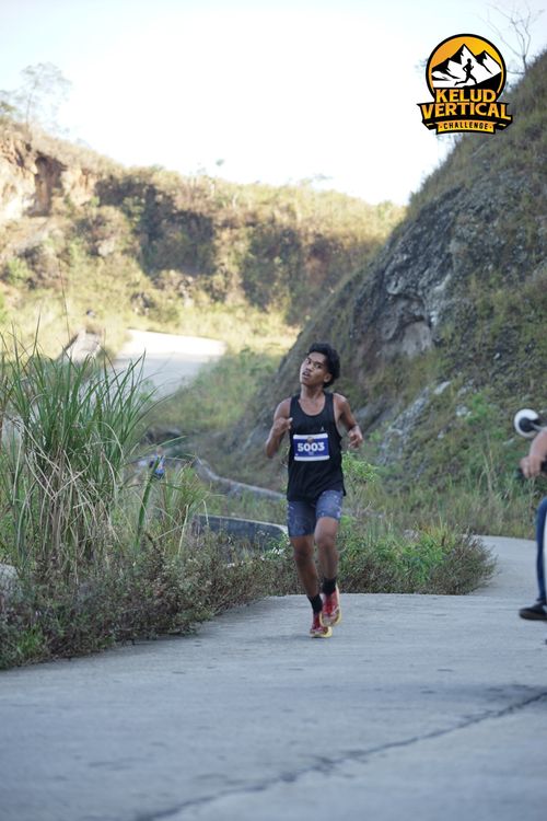 Race photo from Kelud Vertical Challenge 2024