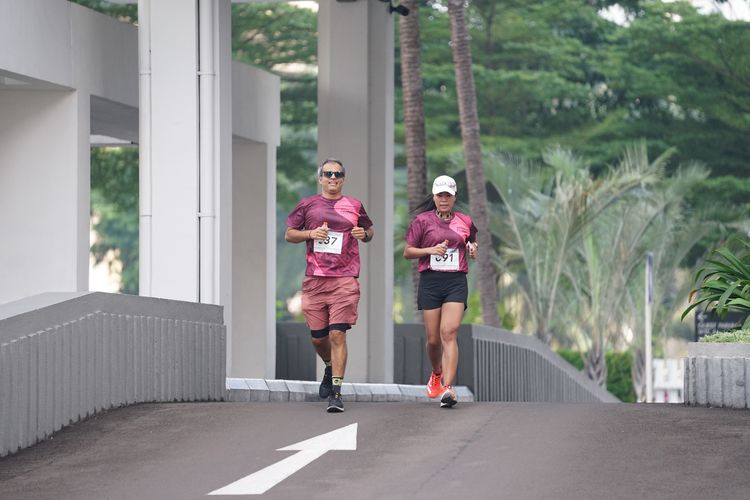 Race photo from Assurance Fun Run 2024