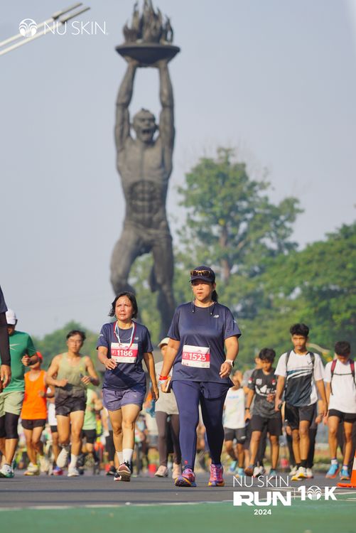 Race photo from Nu Skin Run 10K