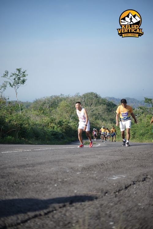 Race photo from Kelud Vertical Challenge 2024