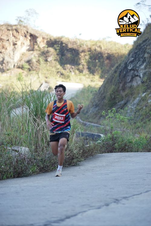 Race photo from Kelud Vertical Challenge 2024