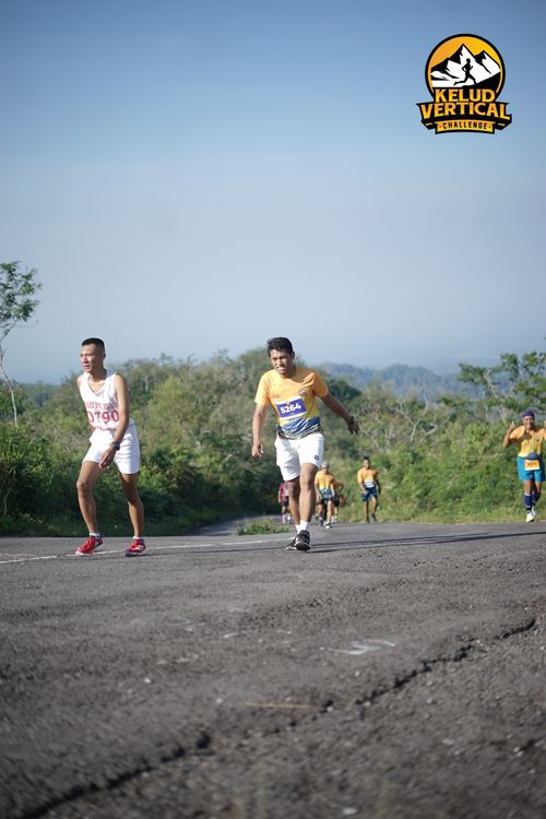 Race photo from Kelud Vertical Challenge 2024