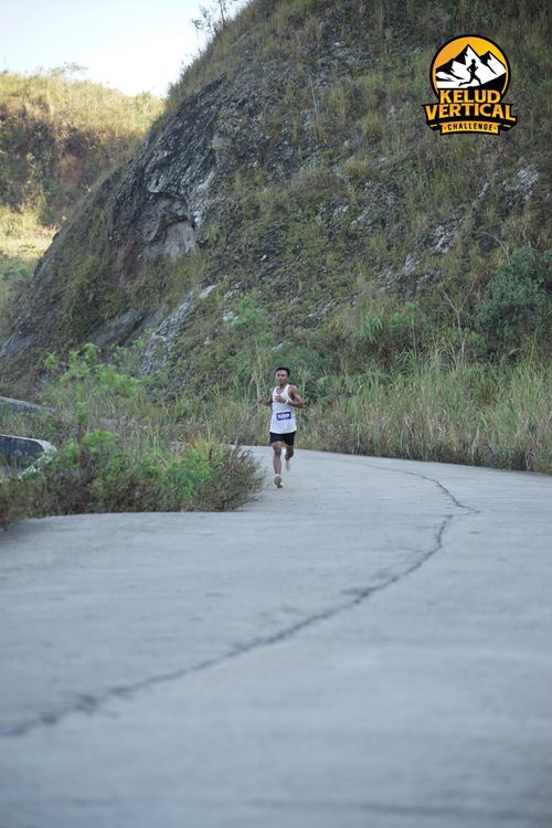 Race photo from Kelud Vertical Challenge 2024