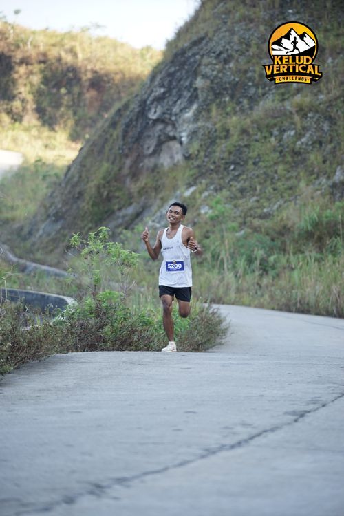 Race photo from Kelud Vertical Challenge 2024