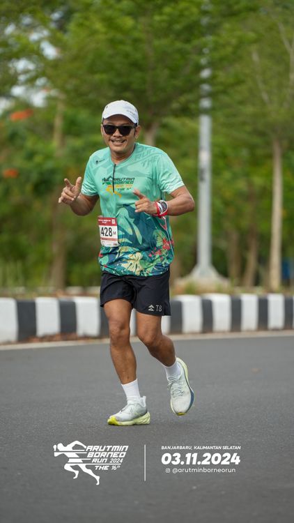 Race photo from Arutmin Borneo Run 2024