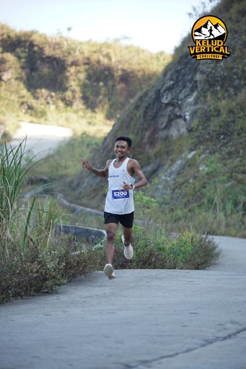 Race photo from Kelud Vertical Challenge 2024