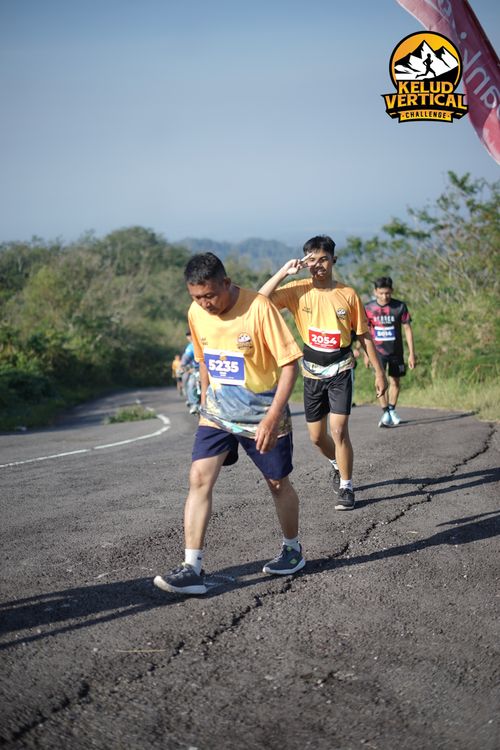 Race photo from Kelud Vertical Challenge 2024