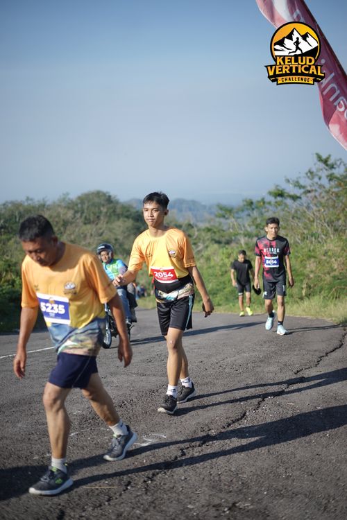 Race photo from Kelud Vertical Challenge 2024