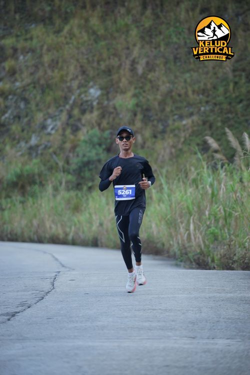 Race photo from Kelud Vertical Challenge 2024