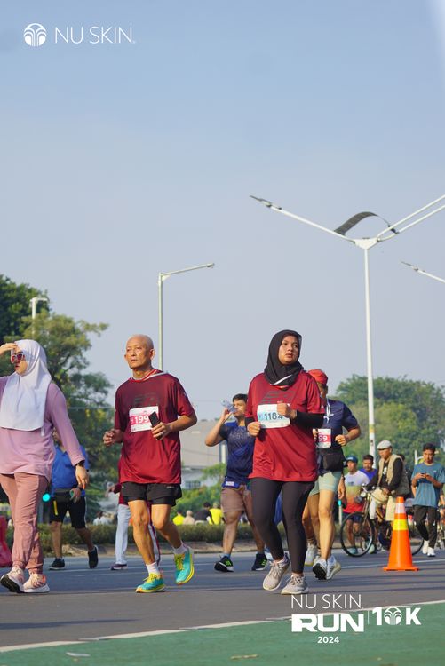 Race photo from Nu Skin Run 10K