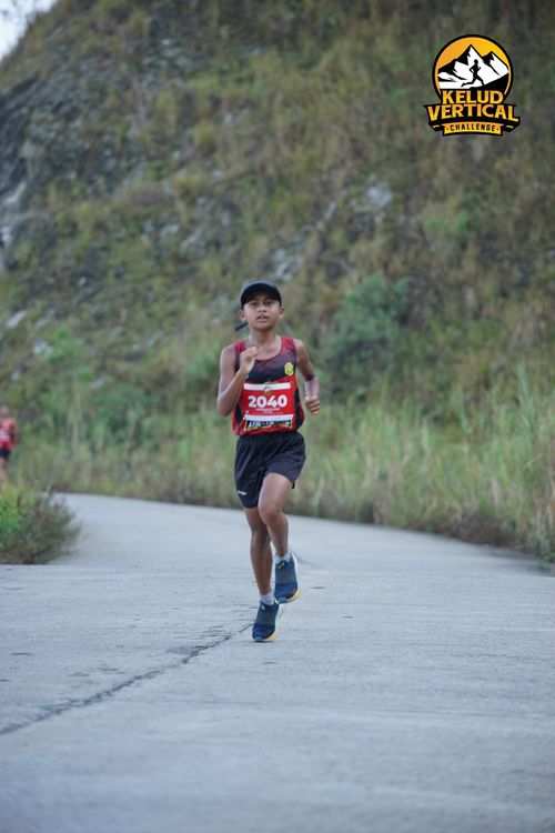 Race photo from Kelud Vertical Challenge 2024