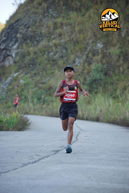 Race photo from Kelud Vertical Challenge 2024