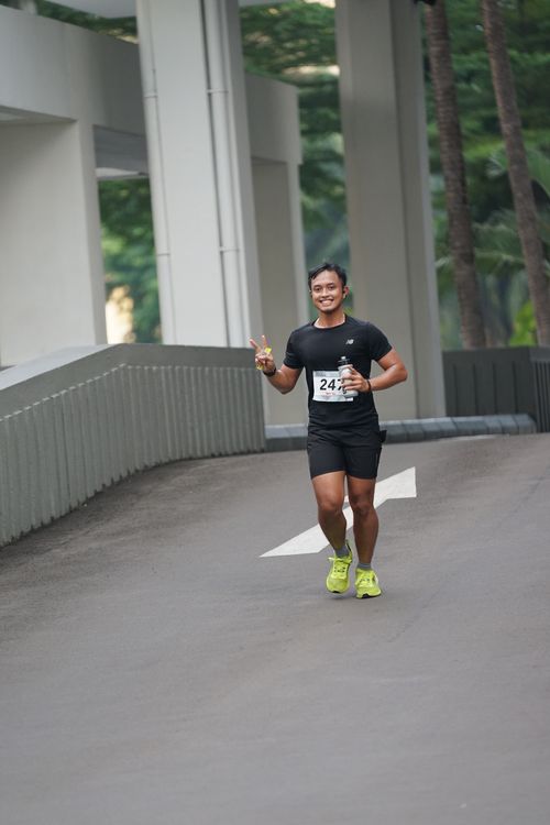 Race photo from Assurance Fun Run 2024