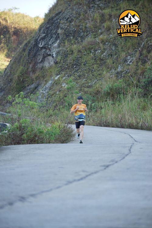 Race photo from Kelud Vertical Challenge 2024