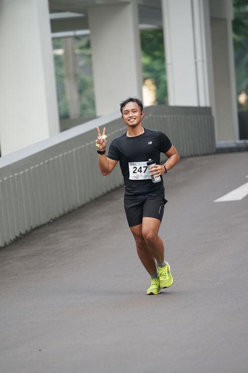 Race photo from Assurance Fun Run 2024