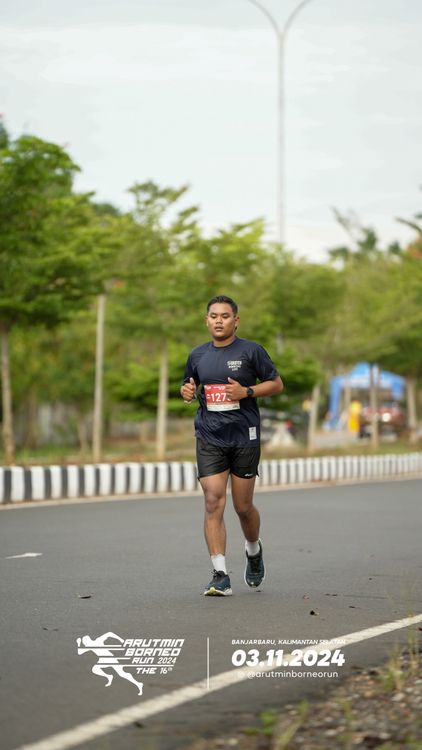 Race photo from Arutmin Borneo Run 2024