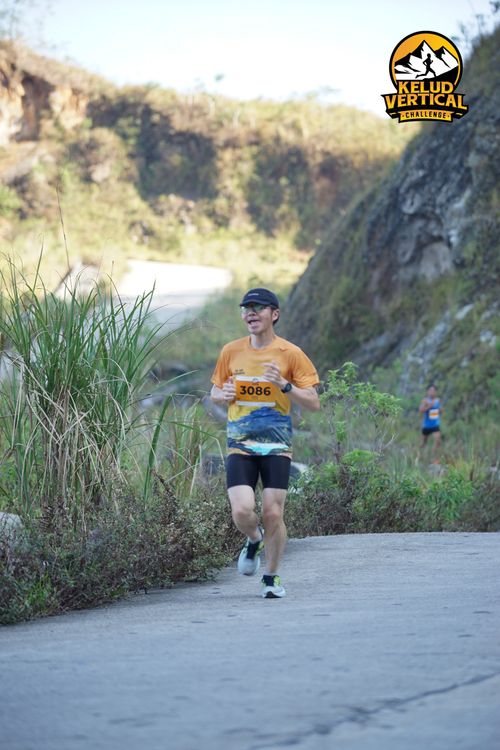 Race photo from Kelud Vertical Challenge 2024