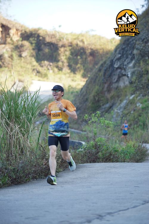 Race photo from Kelud Vertical Challenge 2024
