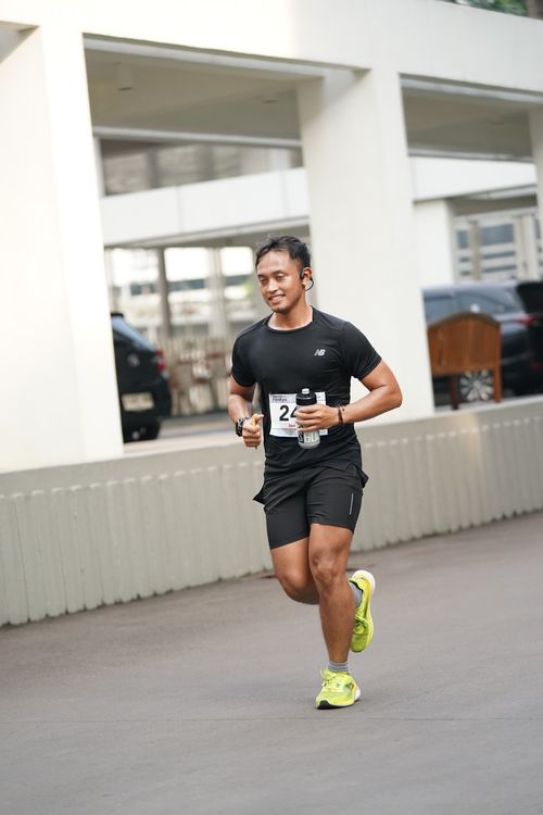Race photo from Assurance Fun Run 2024