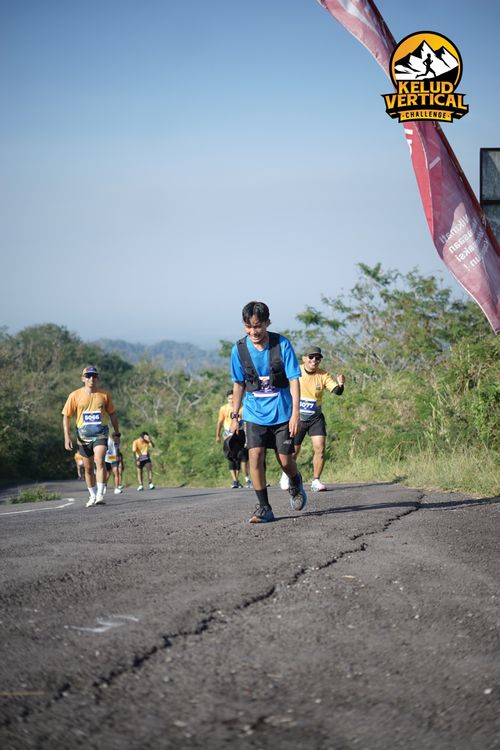 Race photo from Kelud Vertical Challenge 2024