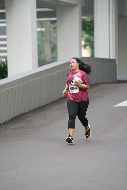Race photo from Assurance Fun Run 2024