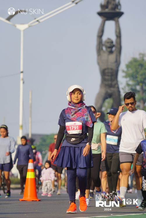 Race photo from Nu Skin Run 10K