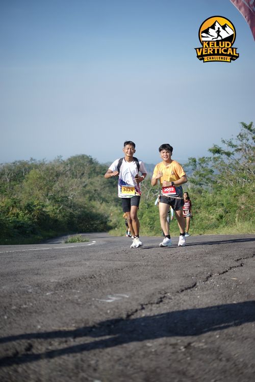 Race photo from Kelud Vertical Challenge 2024