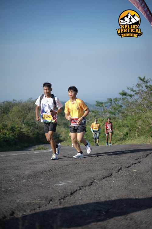 Race photo from Kelud Vertical Challenge 2024