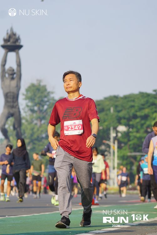 Race photo from Nu Skin Run 10K