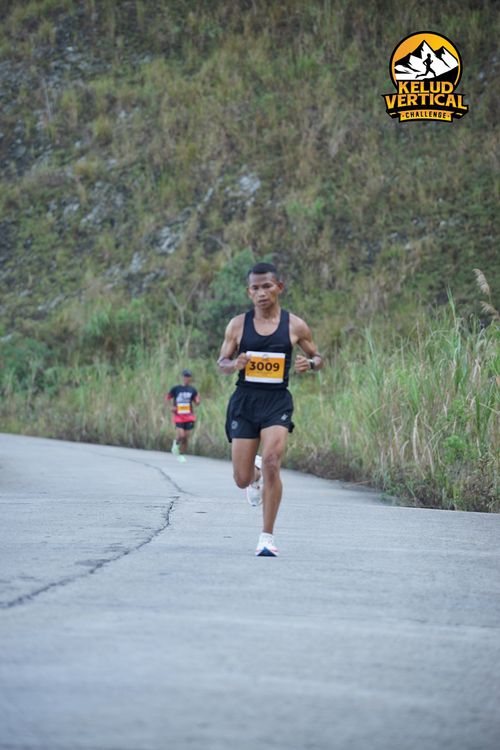 Race photo from Kelud Vertical Challenge 2024