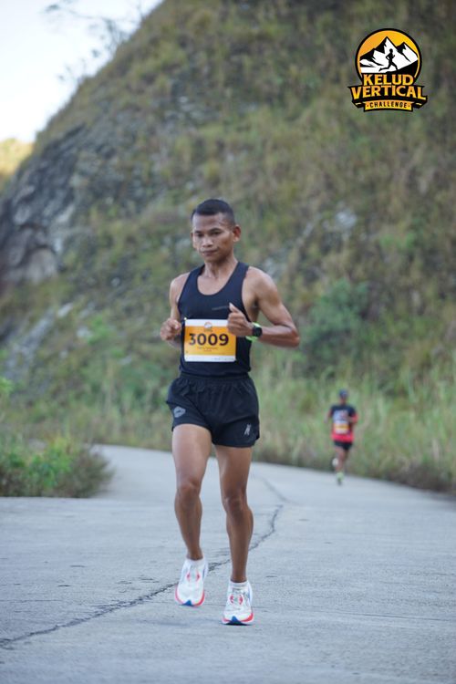 Race photo from Kelud Vertical Challenge 2024
