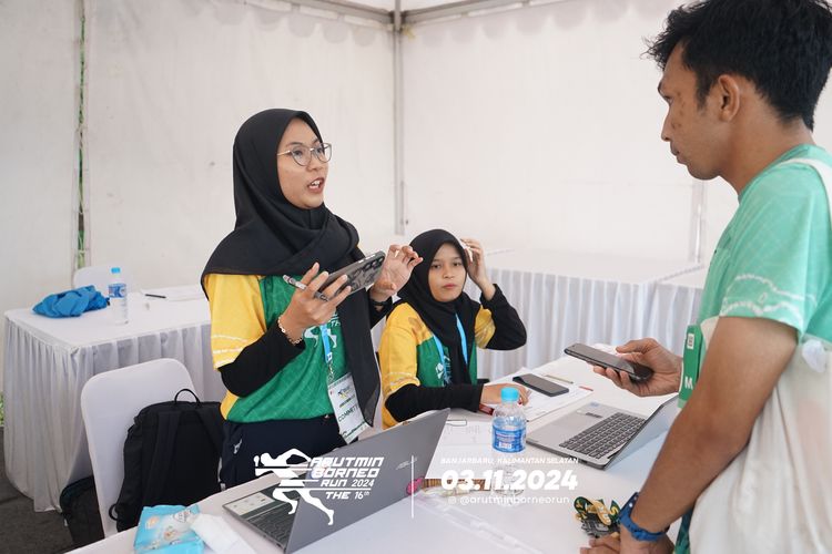 Race photo from Arutmin Borneo Run 2024