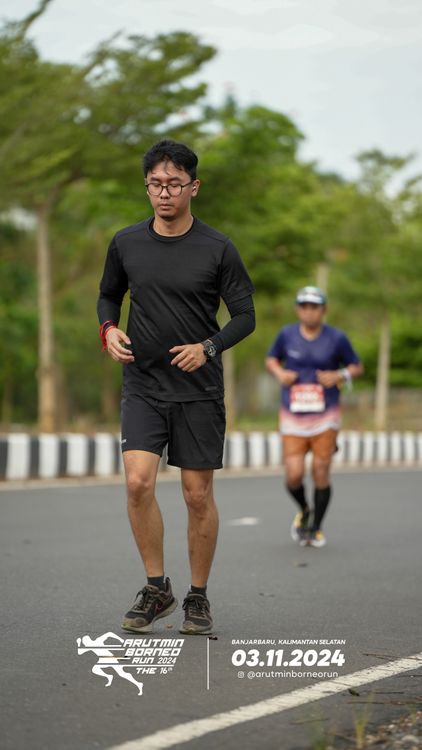 Race photo from Arutmin Borneo Run 2024