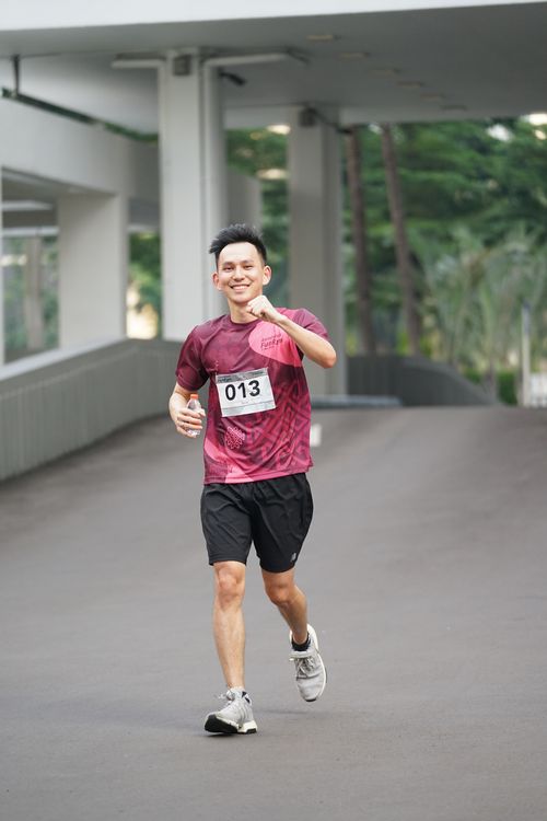 Race photo from Assurance Fun Run 2024