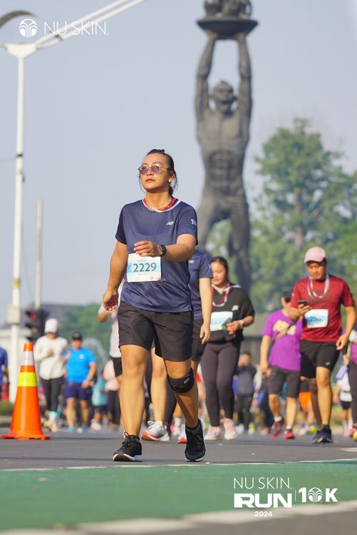 Race photo from Nu Skin Run 10K
