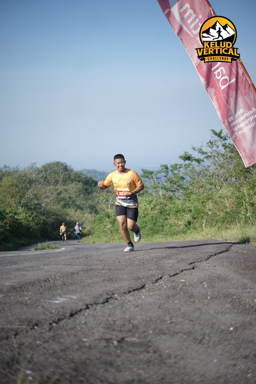 Race photo from Kelud Vertical Challenge 2024