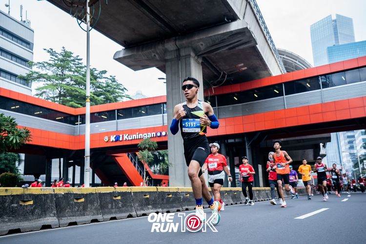 Race photo from ONE RUN 10K 2025