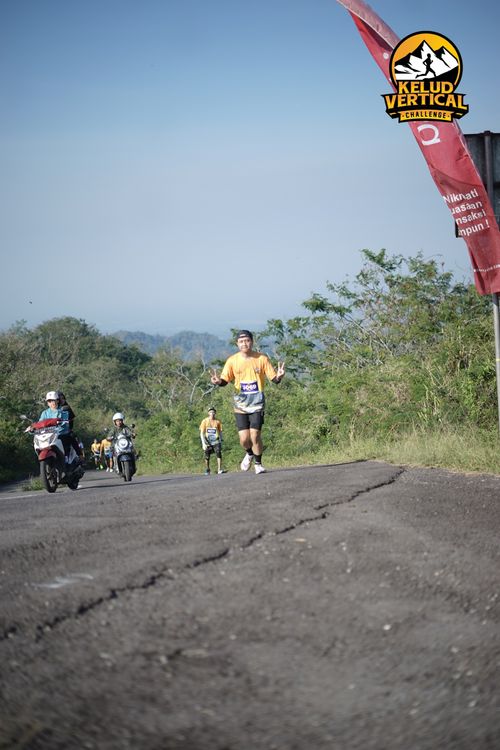 Race photo from Kelud Vertical Challenge 2024