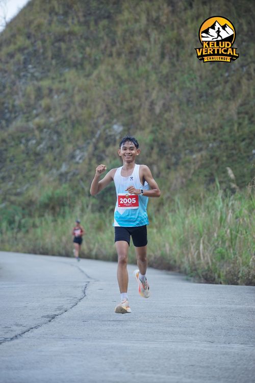 Race photo from Kelud Vertical Challenge 2024