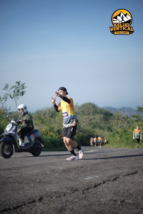 Race photo from Kelud Vertical Challenge 2024