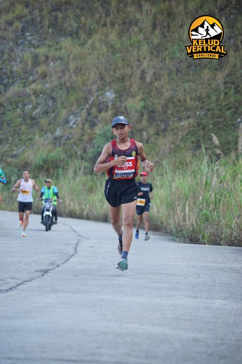 Race photo from Kelud Vertical Challenge 2024
